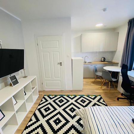 Bezagenta Mozart5 Studio Easy Access To City Wifi Lägenhet Warszawa Exteriör bild